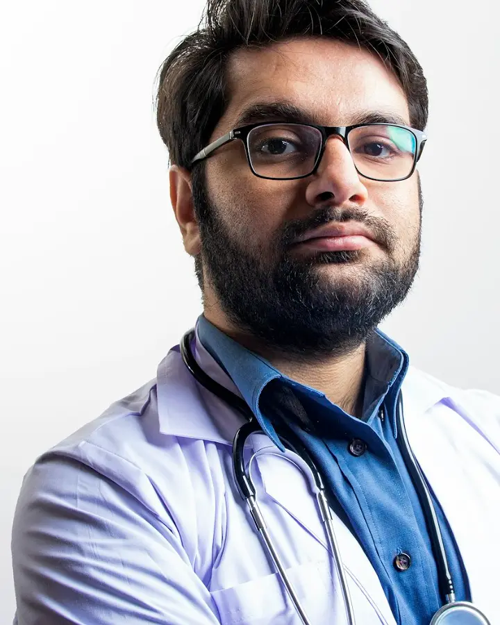 Dr. Vlad Dragomir, medic specialist ortodont la Smaltis